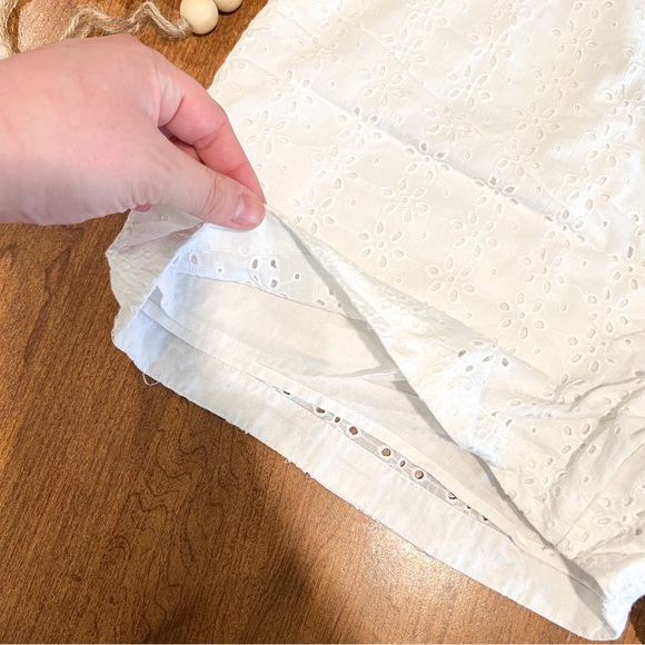 NWT Cynthia Rowley Eyelet Shorts - Picture 2 of 5